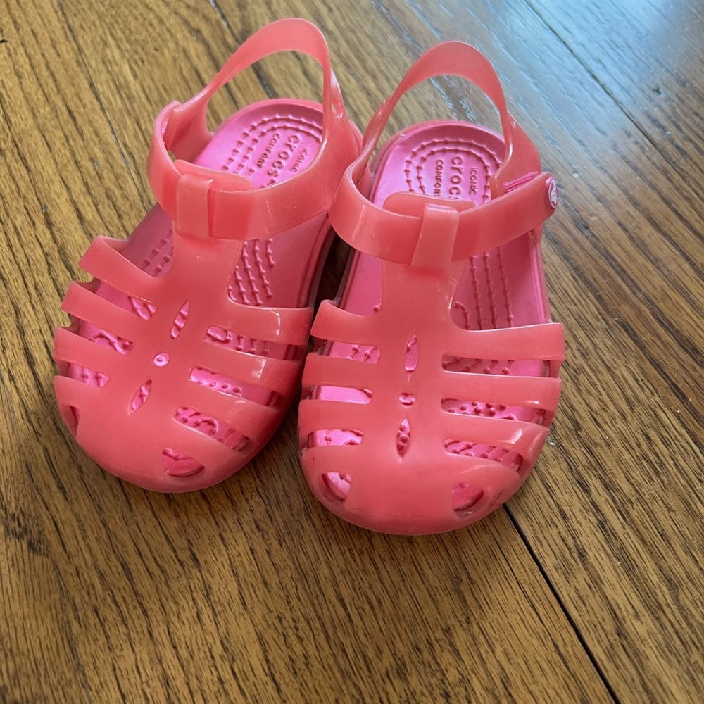 Crocs toddler pink fisherman sandal